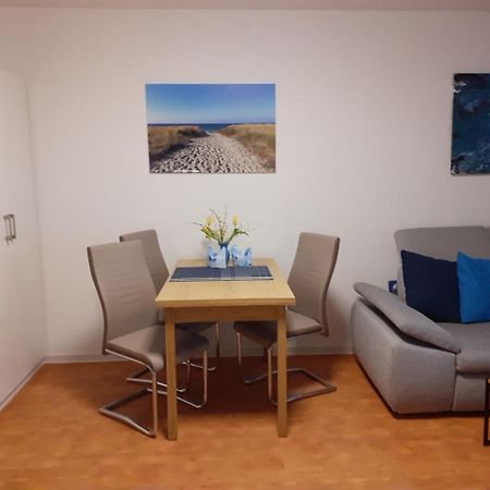 Aquamarin - Charmantes Appartement Mit Balkon Ρόστοκ Εξωτερικό φωτογραφία