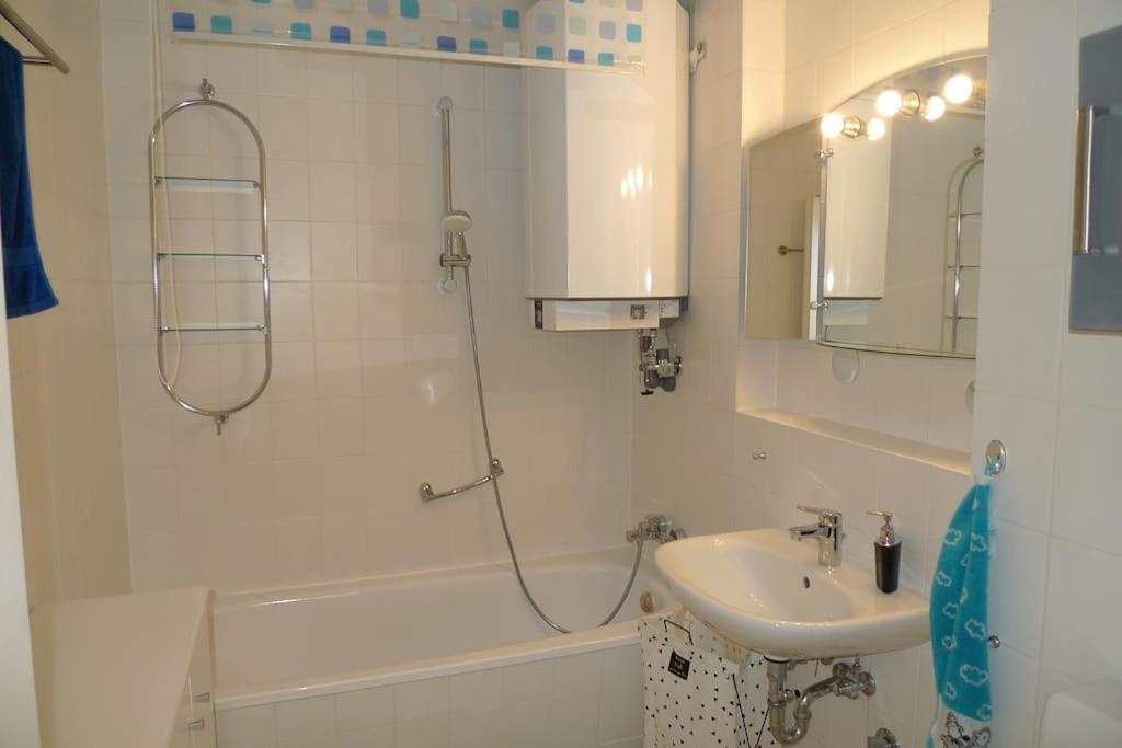 Aquamarin - Charmantes Appartement Mit Balkon Ρόστοκ Εξωτερικό φωτογραφία