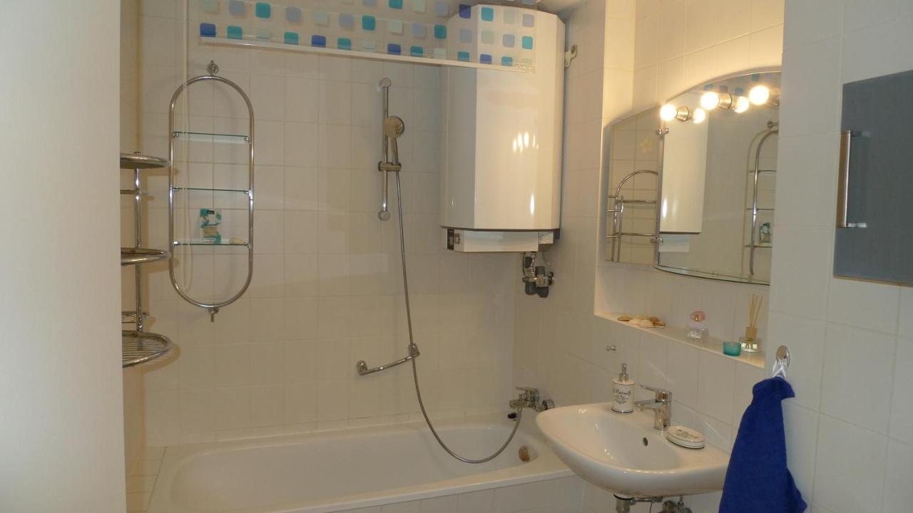 Aquamarin - Charmantes Appartement Mit Balkon Ρόστοκ Εξωτερικό φωτογραφία